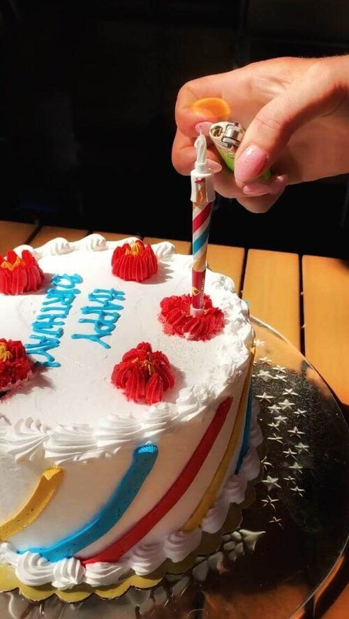BIRTHJAYS 生日蠟燭 預捲管