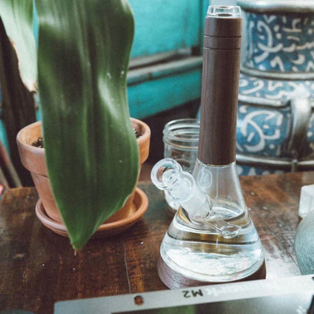 Marley Natural 12吋 黑胡桃木 燒杯 玻璃藝術品 (BONG)