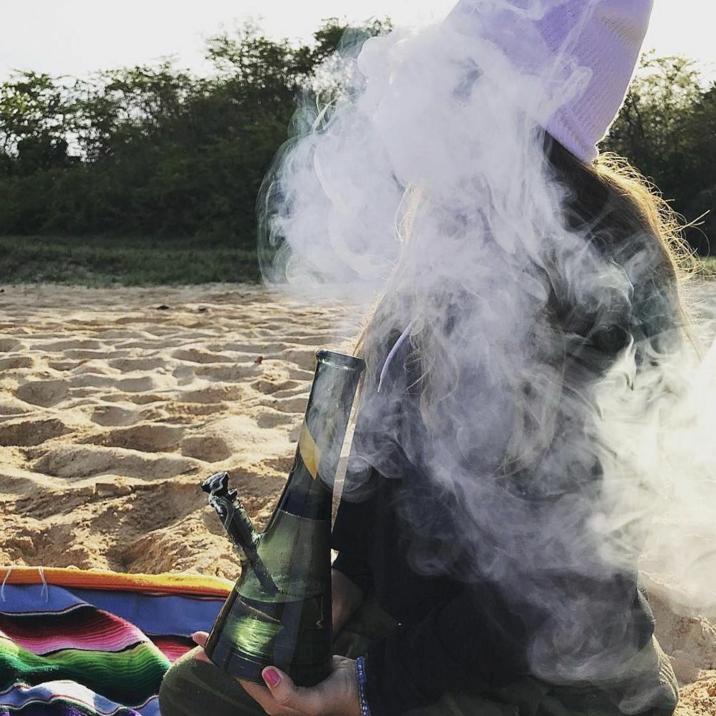 Marley Natural Beaker 煙燻燒杯 玻璃藝術品 (BONG)