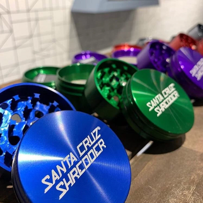 Santa Cruz 四片式 研磨器 (大型)
